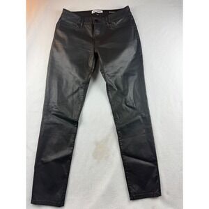 Vigoss Coated Skinny Pants in Black